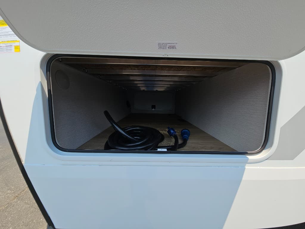 2026 Winnebago 2026 Winnebago Thrive - thumbnail 53