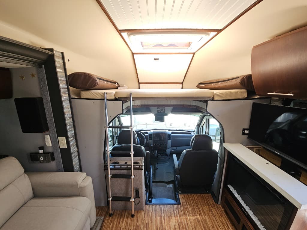 2009 Coachmen 2009 Coachmen Prism - thumbnail 21