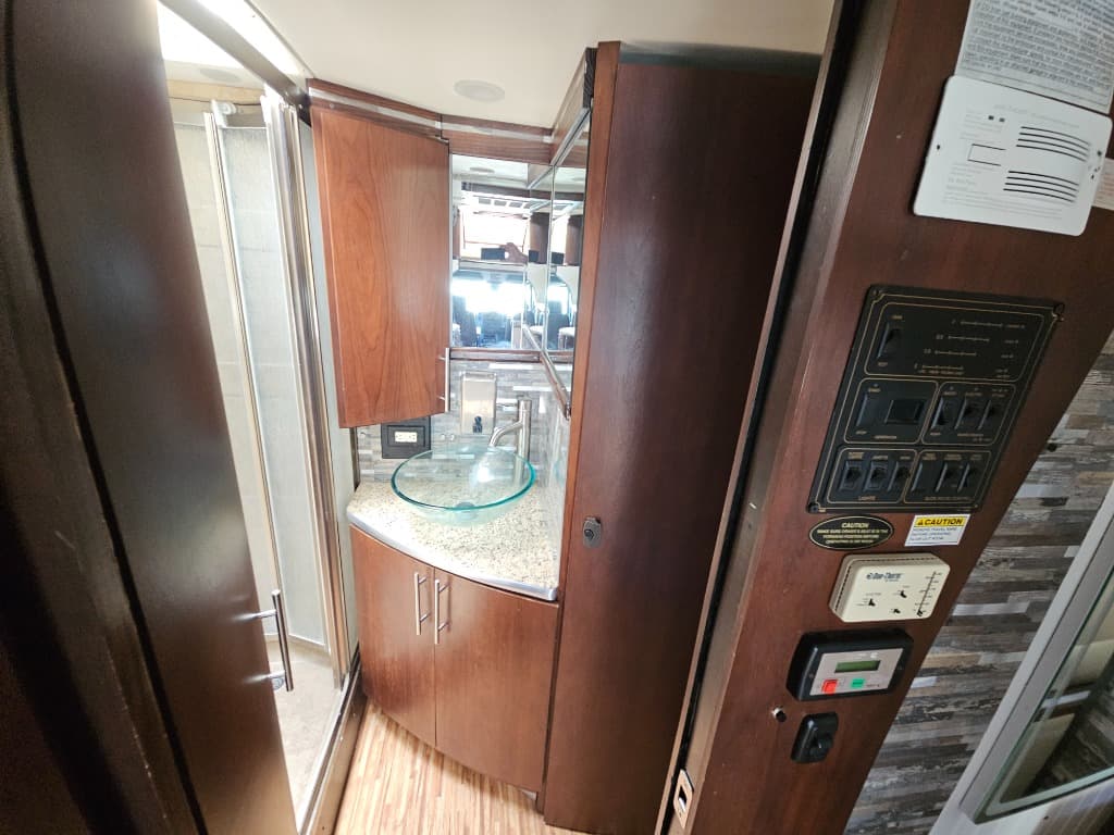 2009 Coachmen 2009 Coachmen Prism - thumbnail 30