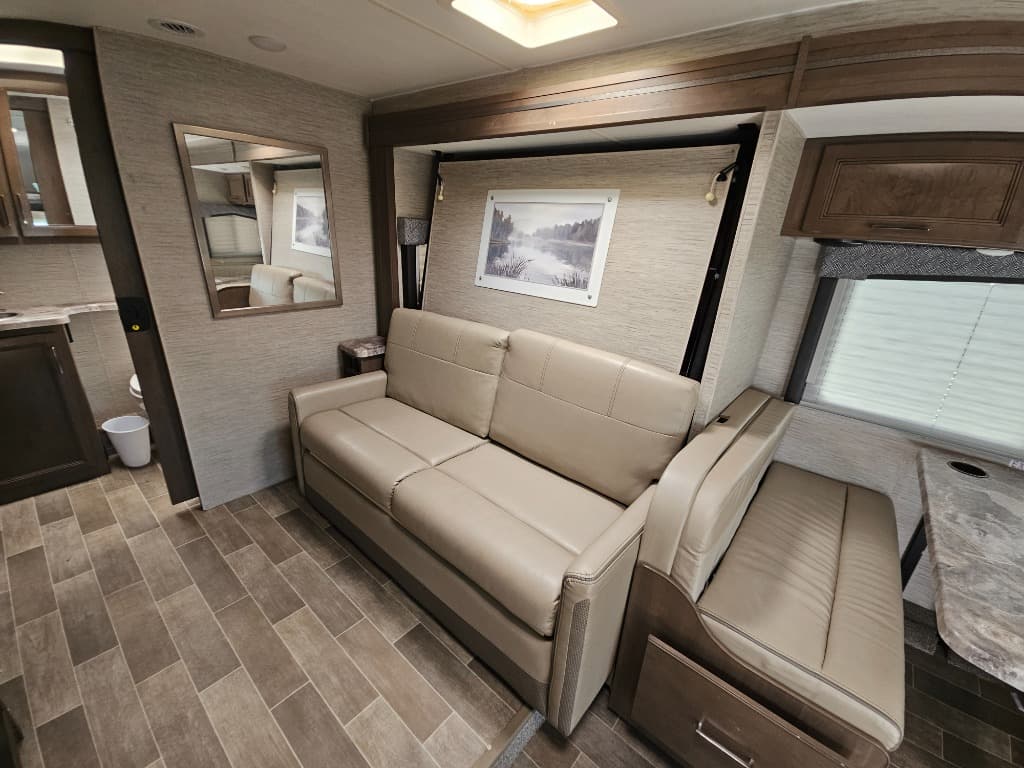 2022 Thor Motor Coach 2022 Thor Motor Coach Chateau - thumbnail 13