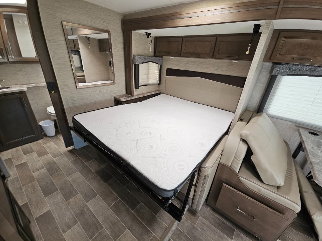 2022 Thor Motor Coach 2022 Thor Motor Coach Chateau - thumbnail 14