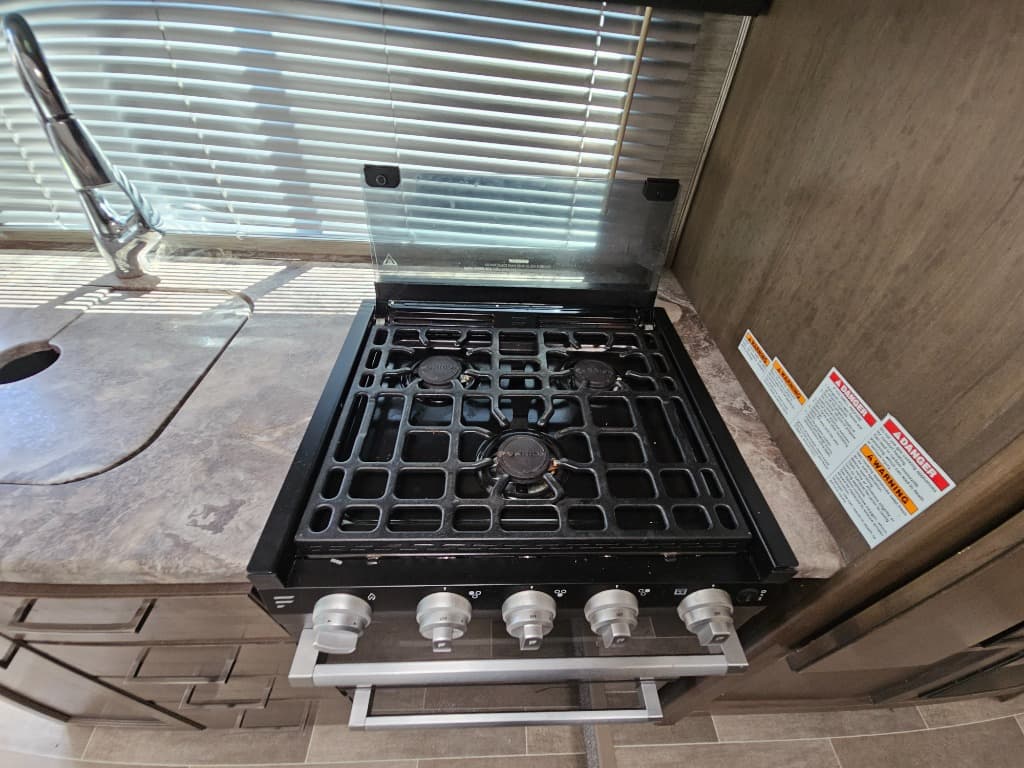 2022 Thor Motor Coach 2022 Thor Motor Coach Chateau - thumbnail 32