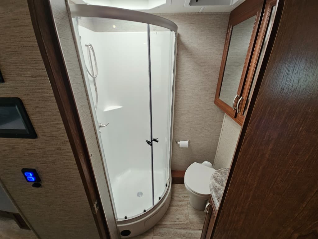 2019 Forest River 2019 Forest River Legacy SR - thumbnail 25