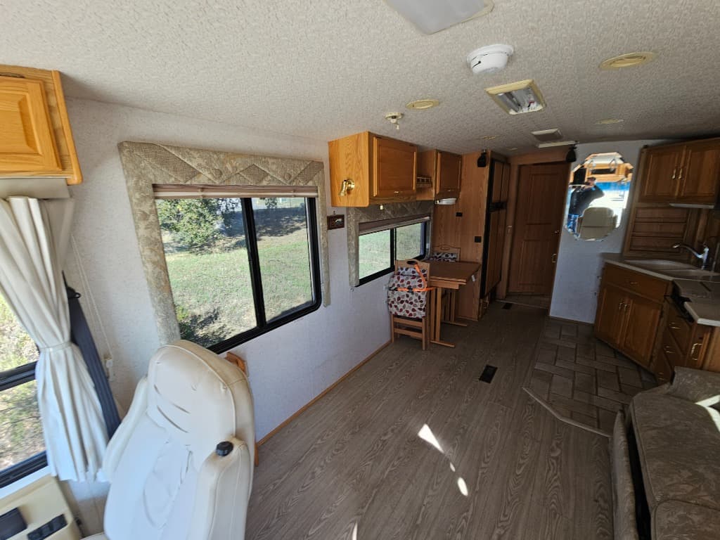 2003 Winnebago 2003 Winnebago Journey - thumbnail 8