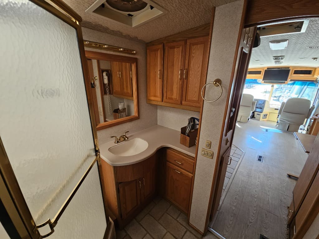 2003 Winnebago 2003 Winnebago Journey - thumbnail 18