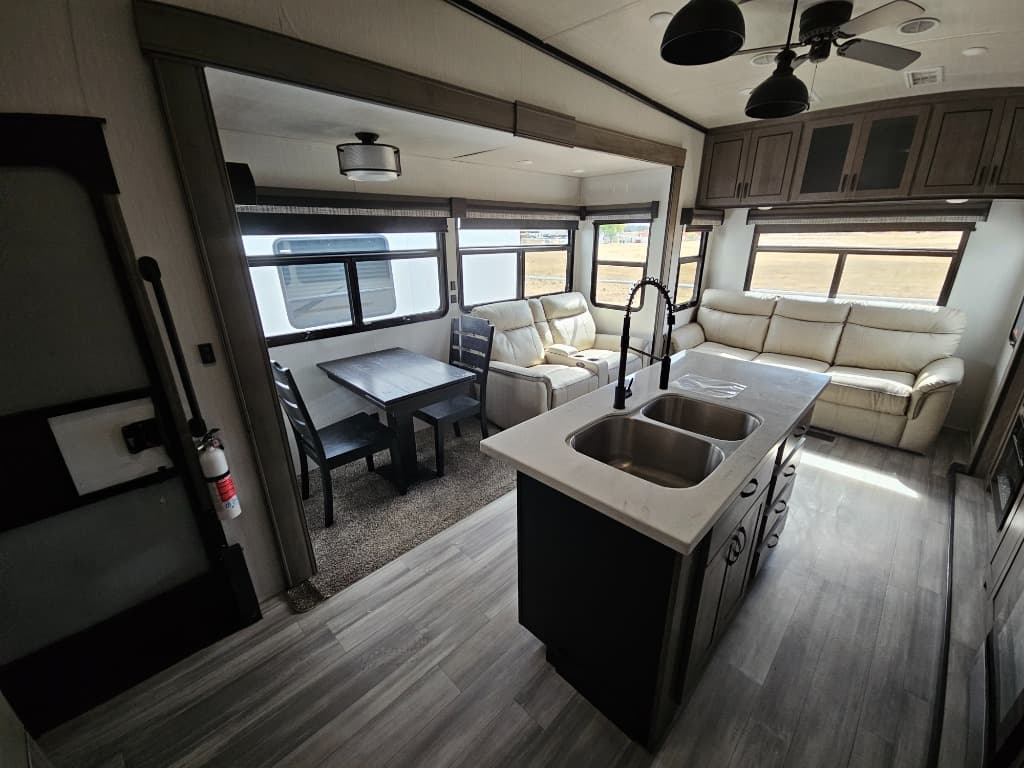 2022 Forest River 2022 Forest River Cedar Creek - thumbnail 7