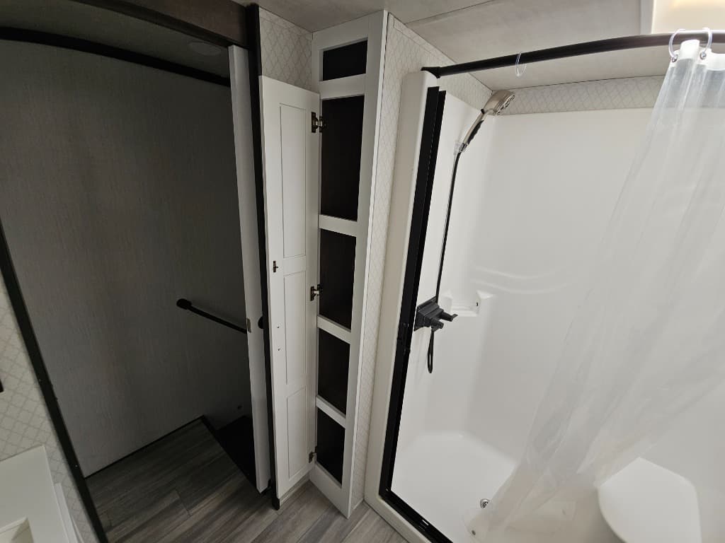 2022 Forest River 2022 Forest River Cedar Creek - thumbnail 35