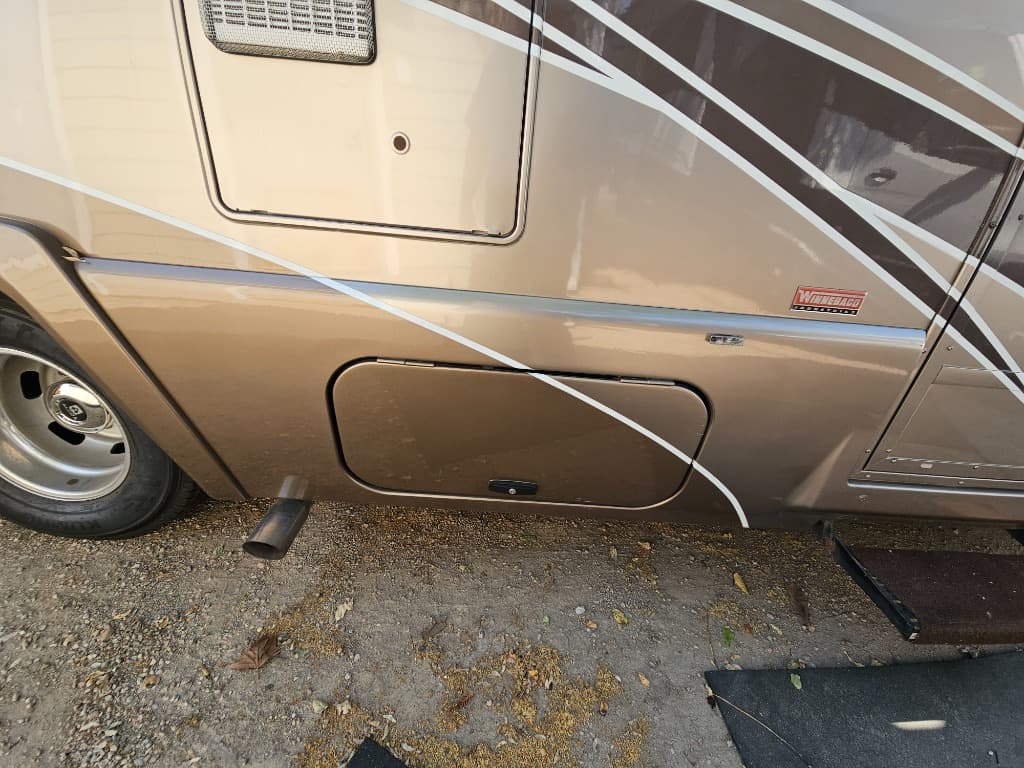 2011 Winnebago 2011 Winnebago View Profile - thumbnail 11