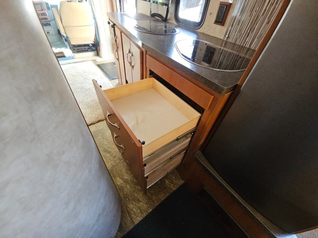 2011 Winnebago 2011 Winnebago View Profile - thumbnail 38