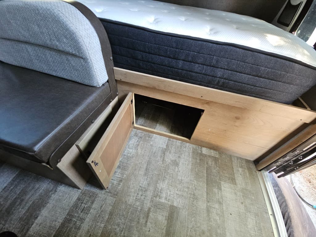 2021 Winnebago 2021 Winnebago Micro Minnie - thumbnail 13