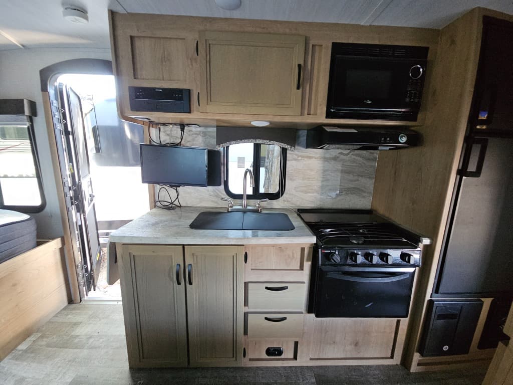 2021 Winnebago 2021 Winnebago Micro Minnie - thumbnail 20