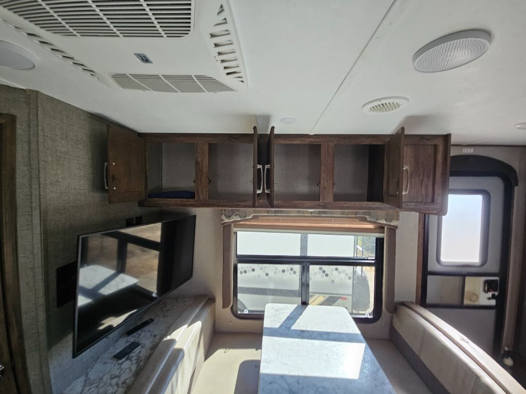 2018 Keystone RV 2018 Keystone RV Cougar Half-Ton - thumbnail 27