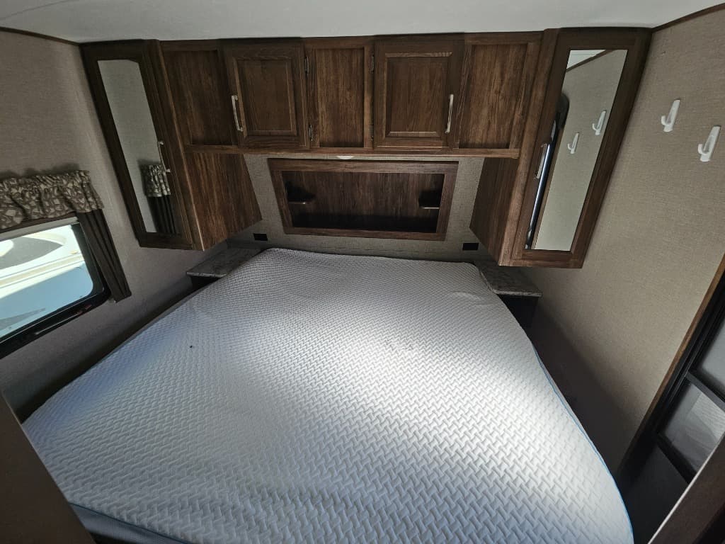 2018 Keystone RV 2018 Keystone RV Cougar Half-Ton - thumbnail 39