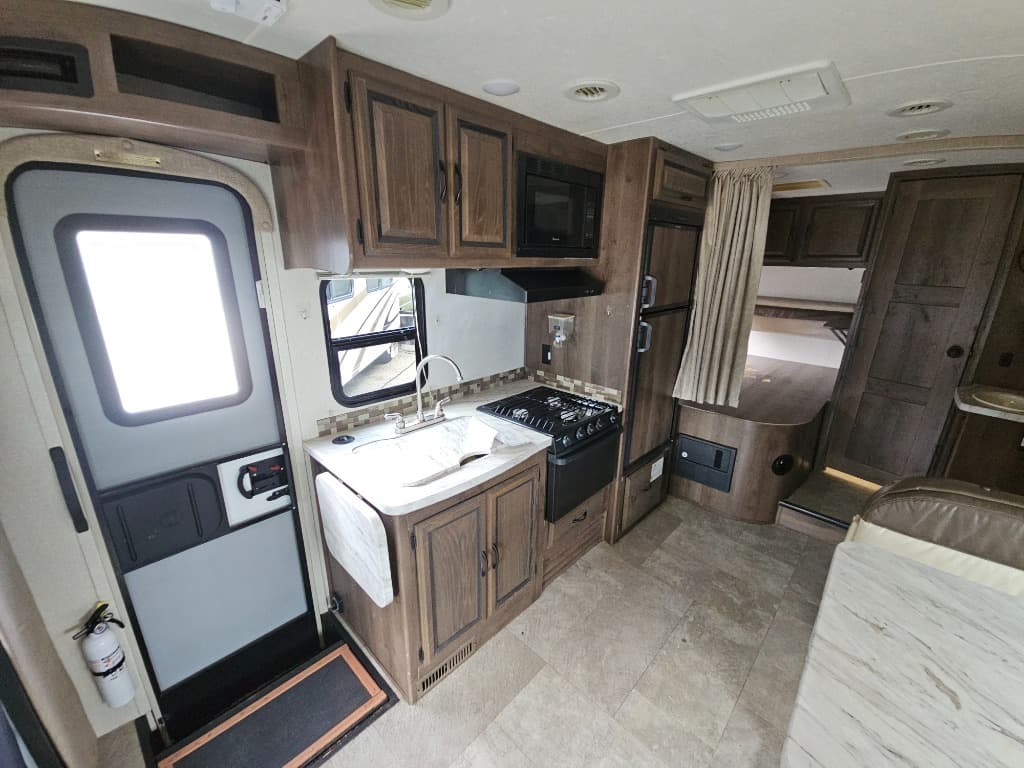 2018 Coachmen 2018 Coachmen Prism - thumbnail 7