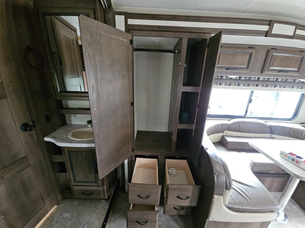 2018 Coachmen 2018 Coachmen Prism - thumbnail 13