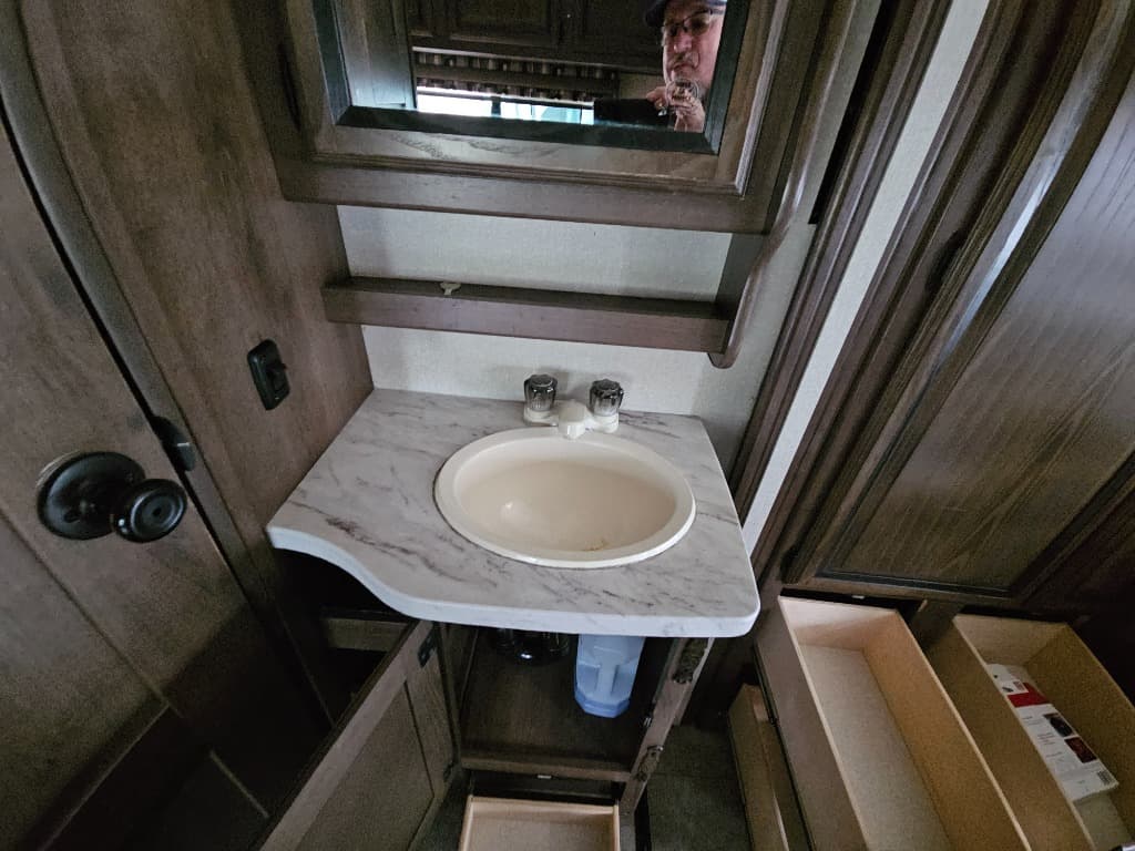 2018 Coachmen 2018 Coachmen Prism - thumbnail 15