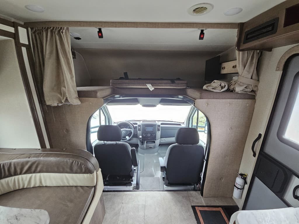 2018 Coachmen 2018 Coachmen Prism - thumbnail 36