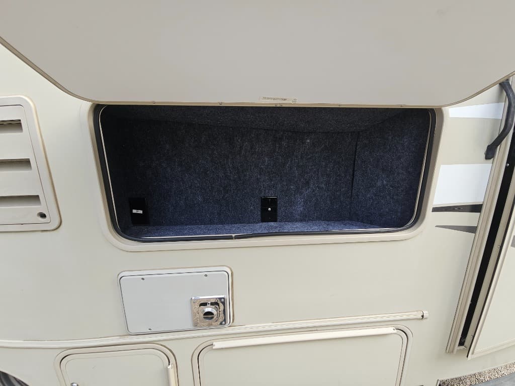 2018 Coachmen 2018 Coachmen Prism - thumbnail 46