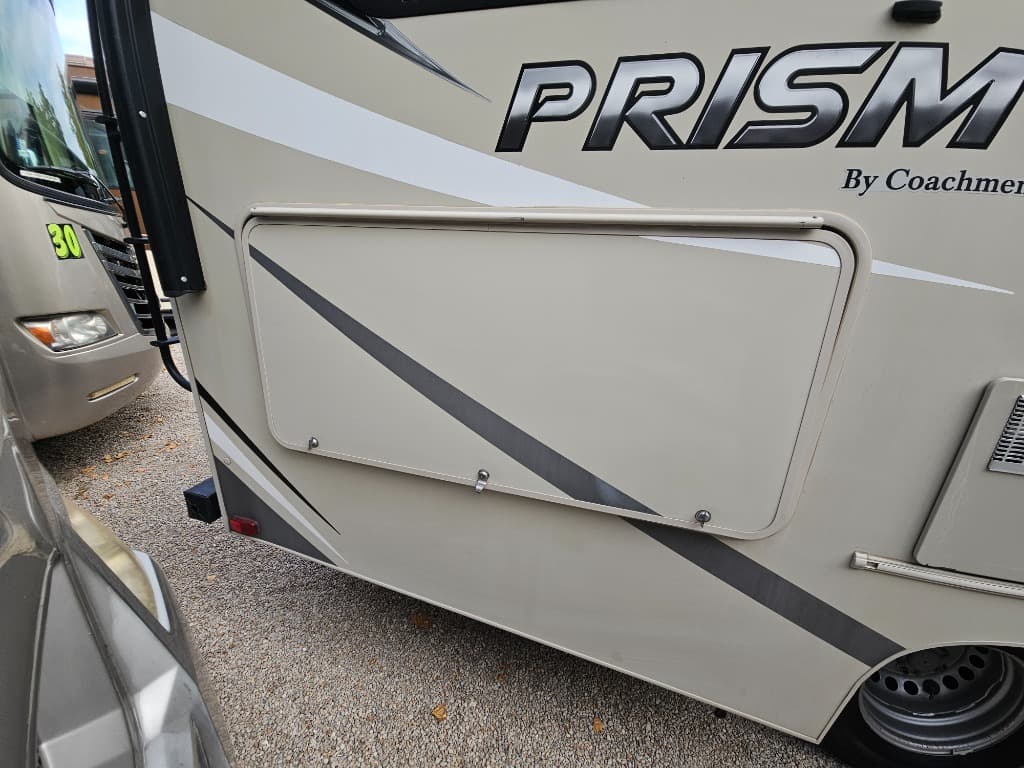 2018 Coachmen 2018 Coachmen Prism - thumbnail 50
