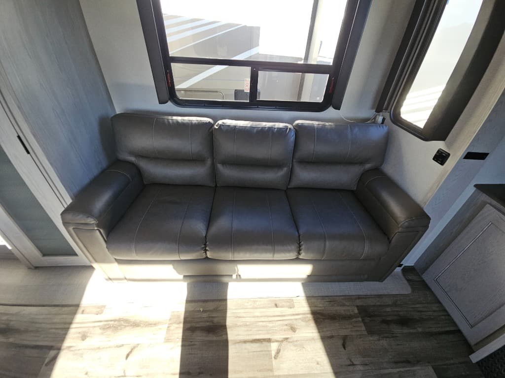 2023 Keystone RV 2023 Keystone RV Montana High Country - thumbnail 11