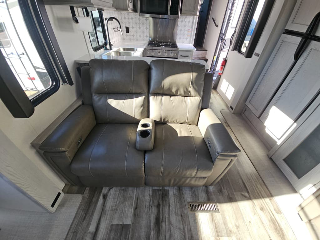 2023 Keystone RV 2023 Keystone RV Montana High Country - thumbnail 20