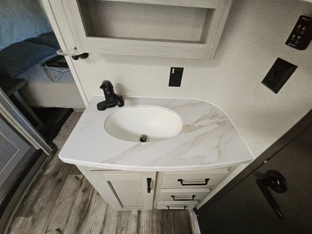 2023 Keystone RV 2023 Keystone RV Montana High Country - thumbnail 43