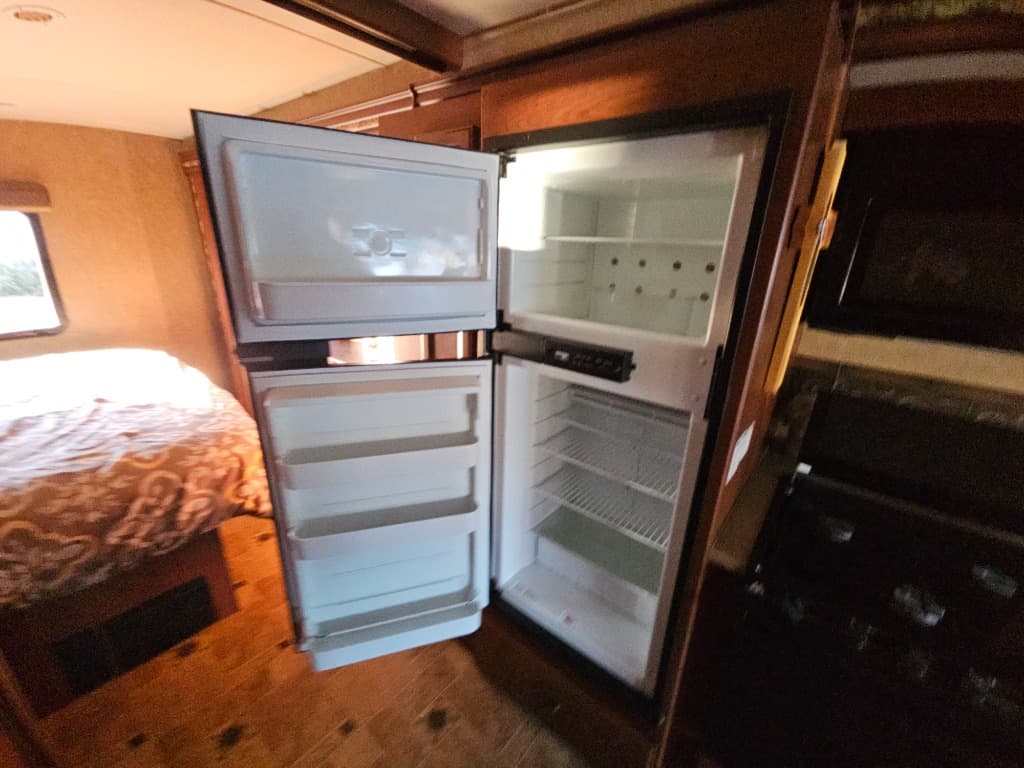 2014 Thor Motor Coach 2014 Thor Motor Coach Hurricane - thumbnail 51