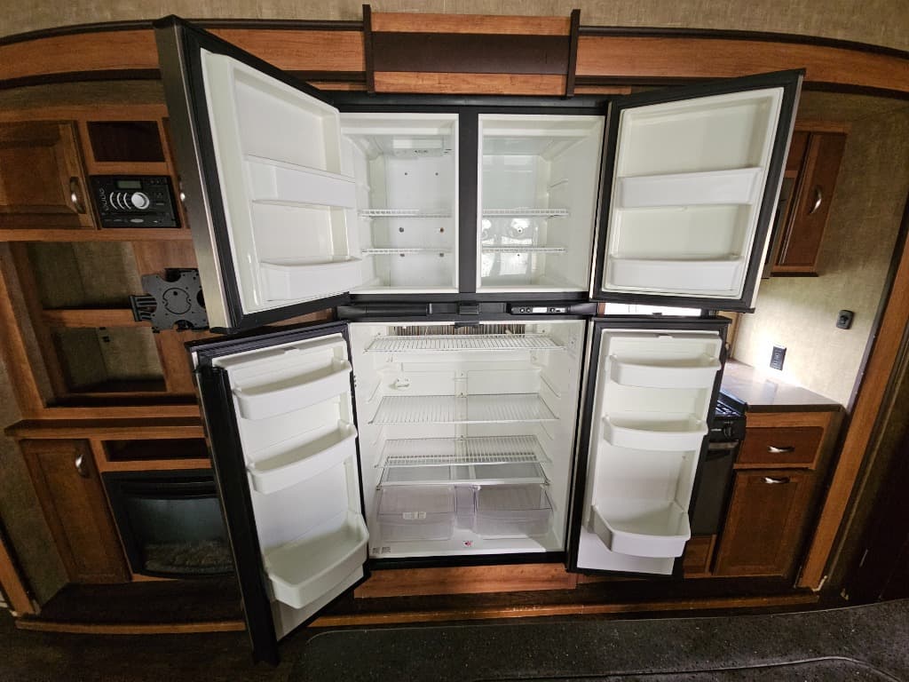 2016 KZ RV 2016 KZ RV KZ Durango - thumbnail 25