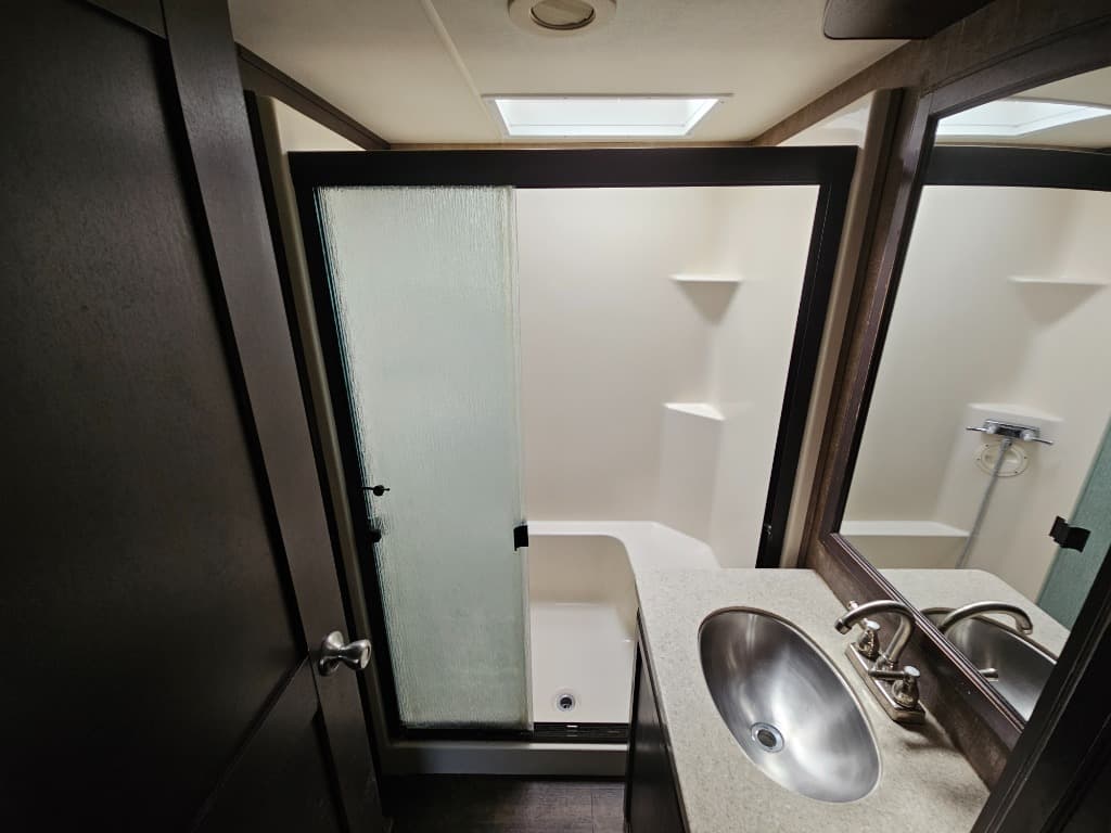 2016 KZ RV 2016 KZ RV KZ Durango - thumbnail 33