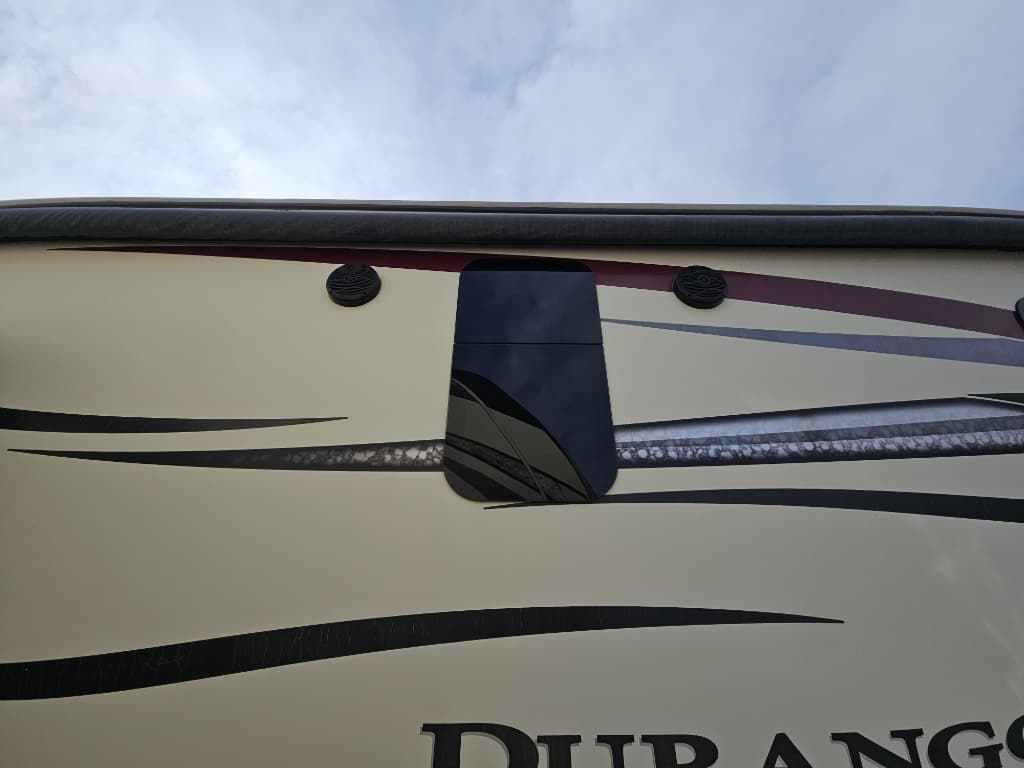 2016 KZ RV 2016 KZ RV KZ Durango - thumbnail 49