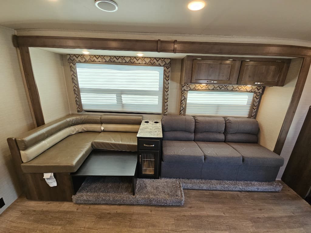 2018 Jayco 2018 Jayco Redhawk - thumbnail 16