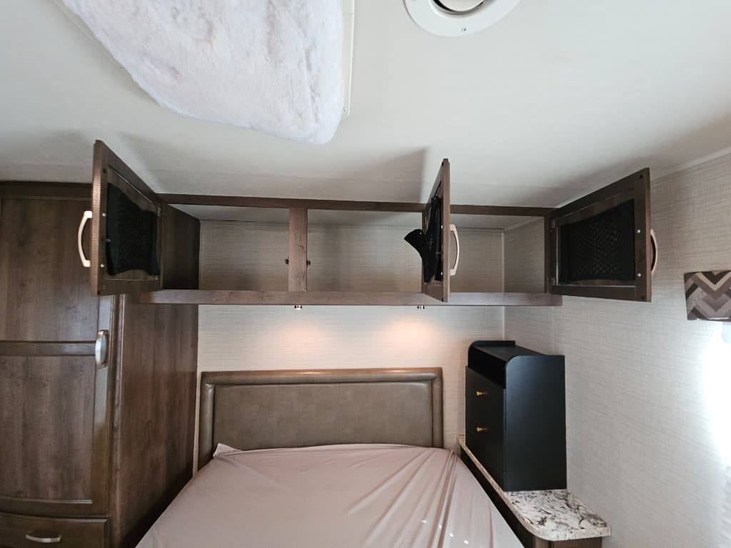 2018 Jayco 2018 Jayco Redhawk - thumbnail 40