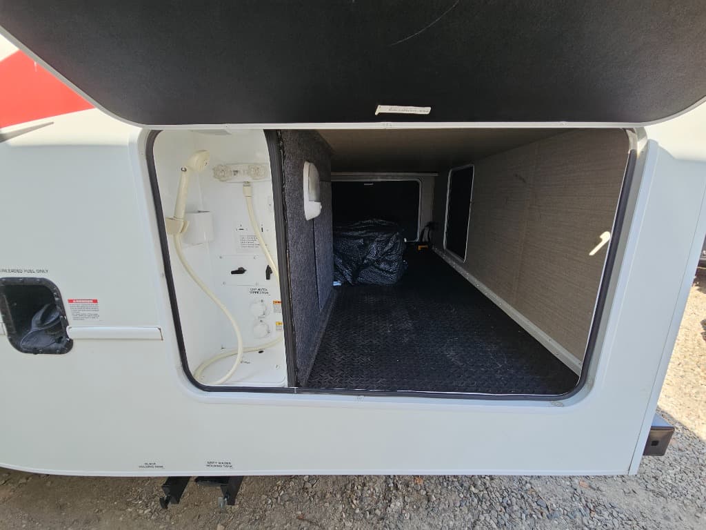 2018 Jayco 2018 Jayco Redhawk - thumbnail 57