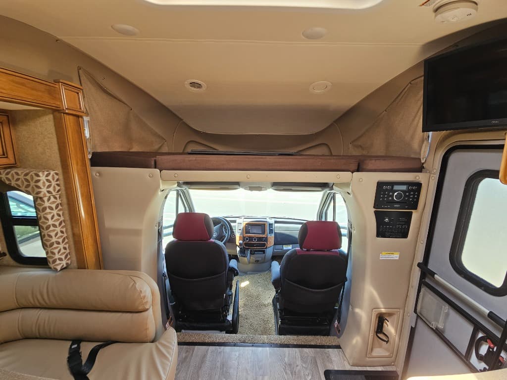 2016 Thor Motor Coach 2016 Thor Motor Coach Siesta Sprinter - thumbnail 29