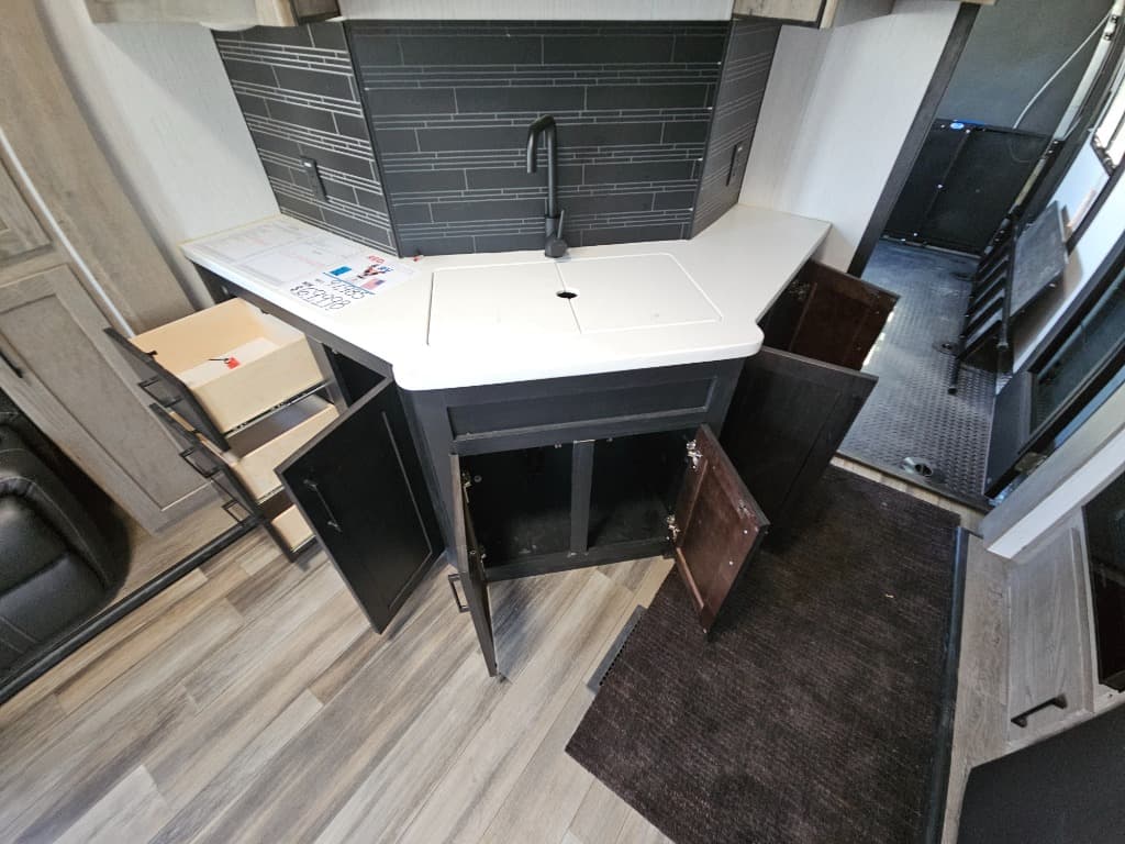 2021 Heartland 2021 Heartland Road Warrior - thumbnail 14