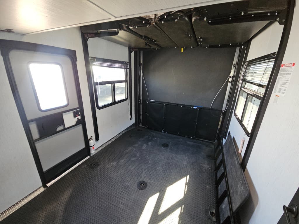 2021 Heartland 2021 Heartland Road Warrior - thumbnail 26