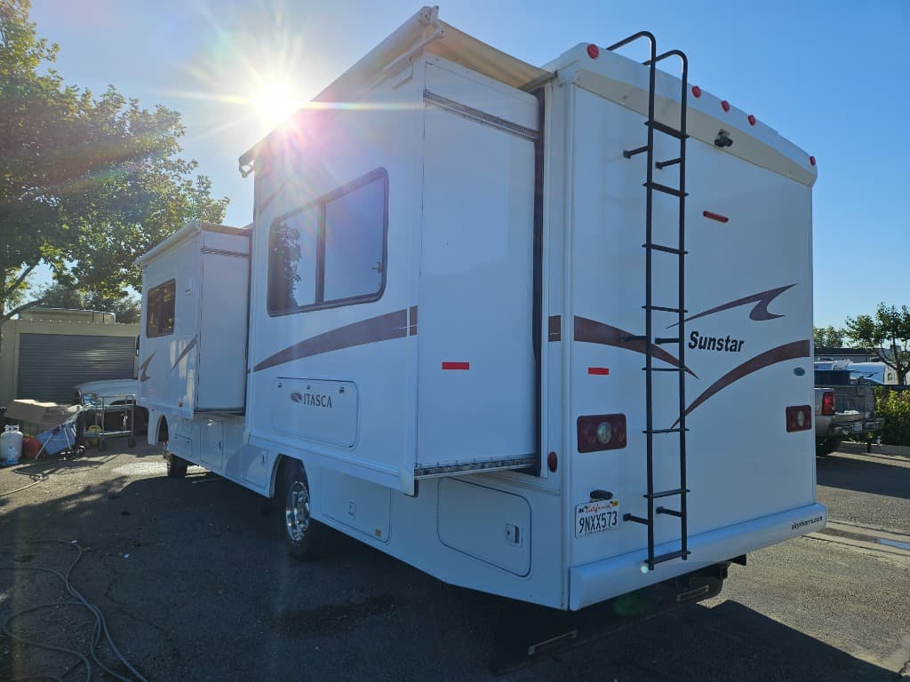 2014 Itasca 2014 Itasca Sunstar - thumbnail 4