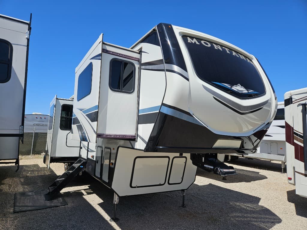 2021 Keystone RV Montana 3760FL