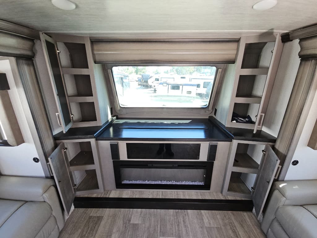 2021 Keystone RV 2021 Keystone RV Montana - thumbnail 36