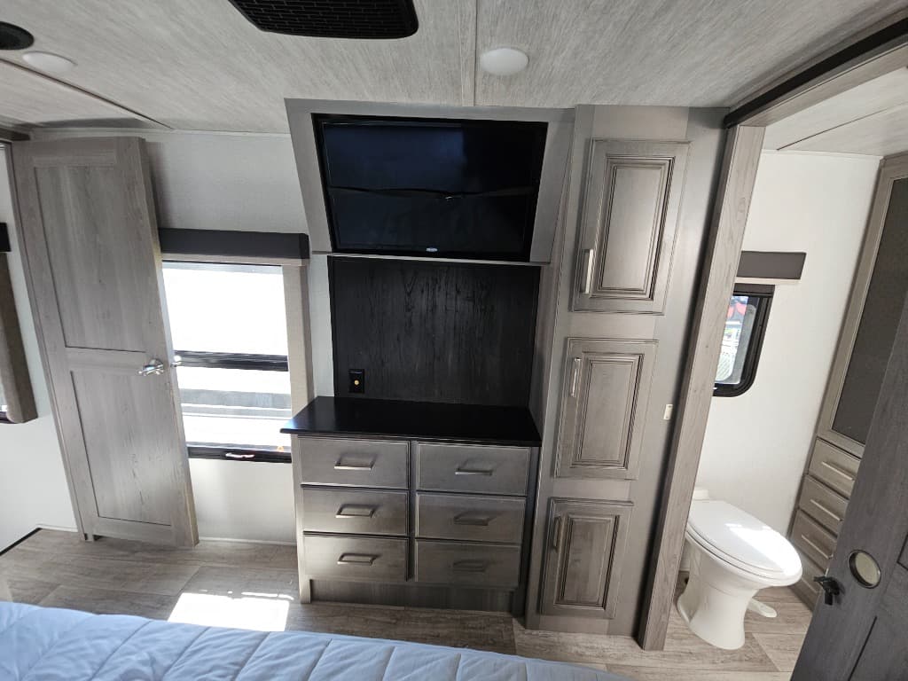 2021 Keystone RV 2021 Keystone RV Montana - thumbnail 45