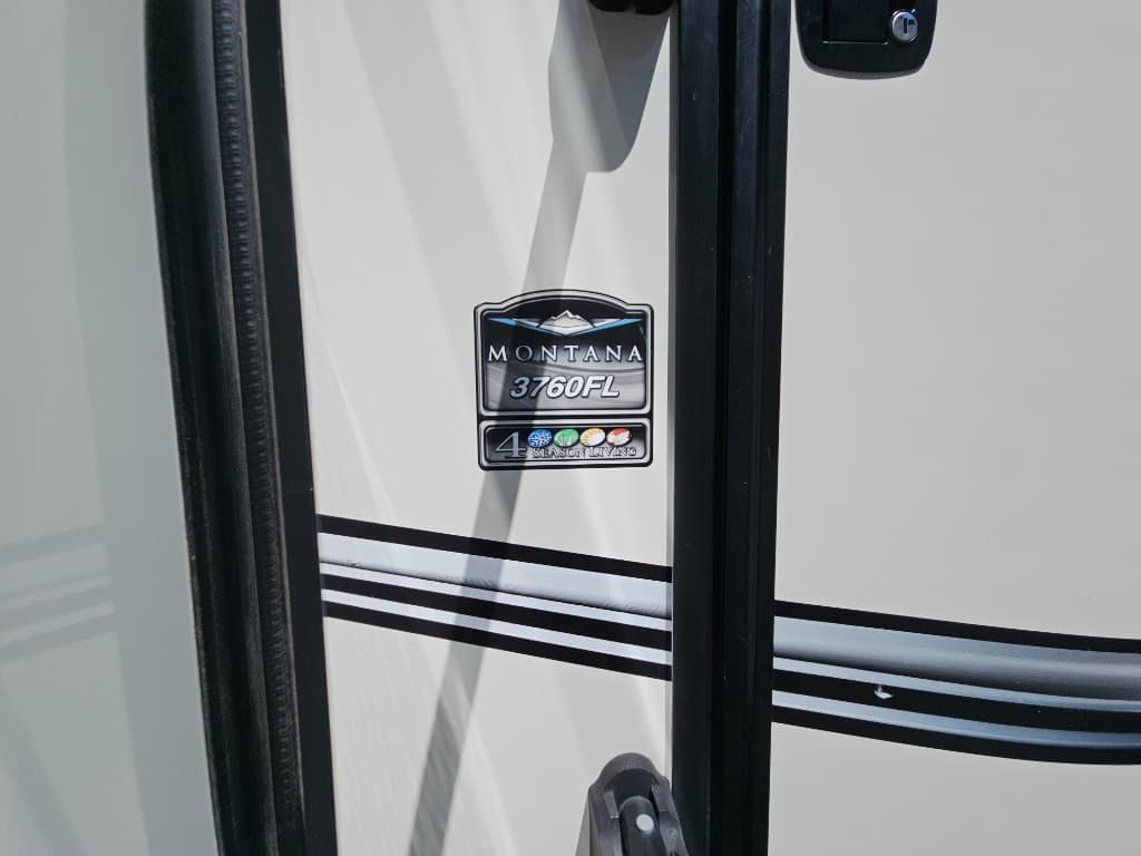 2021 Keystone RV 2021 Keystone RV Montana - thumbnail 63