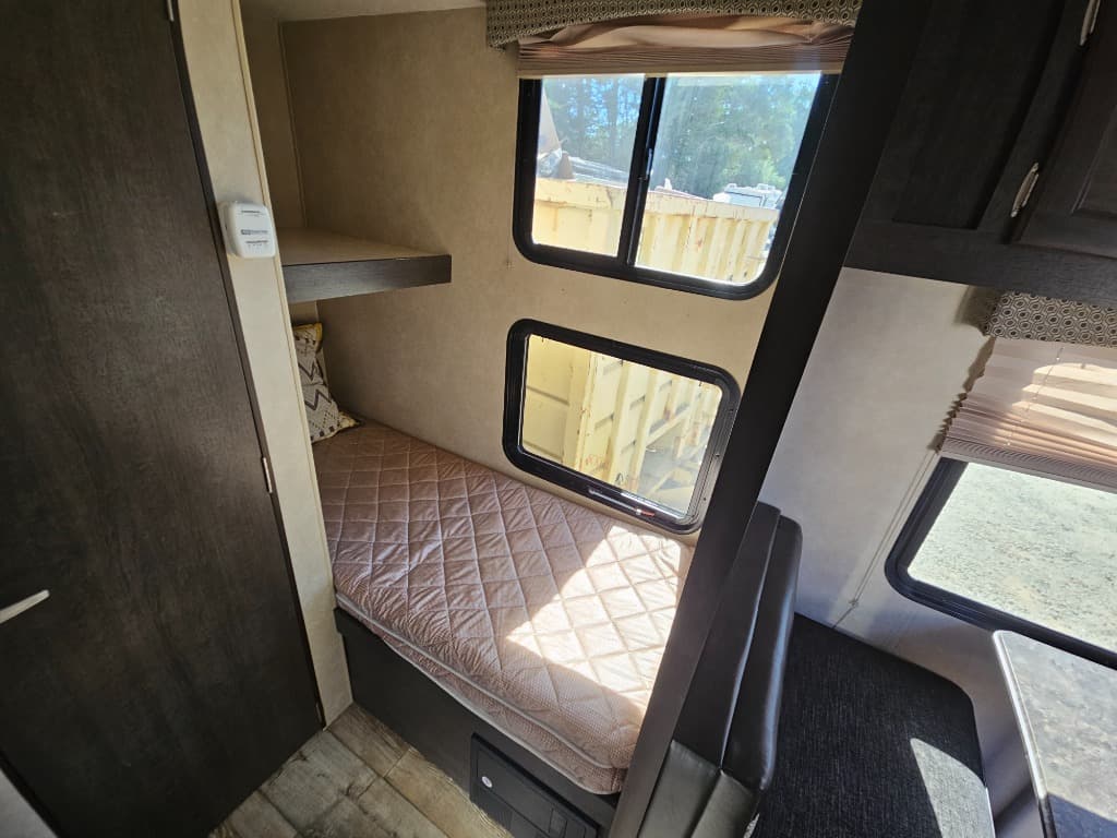 2017 Forest River 2017 Forest River Sonoma - thumbnail 21