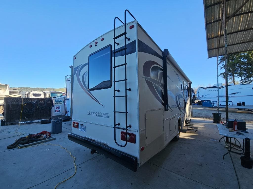 2019 Forest River 2019 Forest River Georgetown 3 Series - thumbnail 2