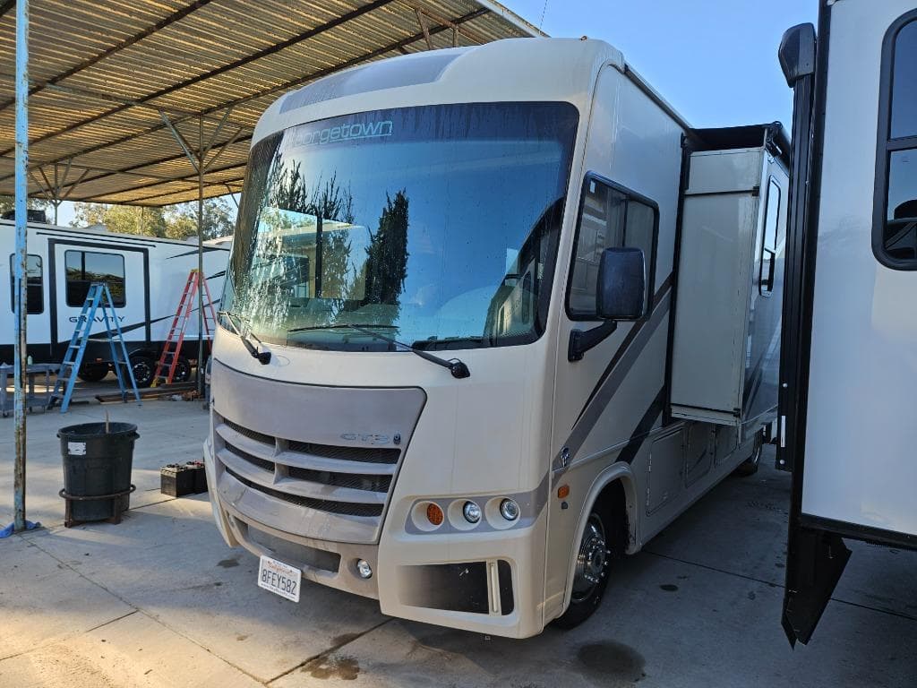 2019 Forest River 2019 Forest River Georgetown 3 Series - thumbnail 5