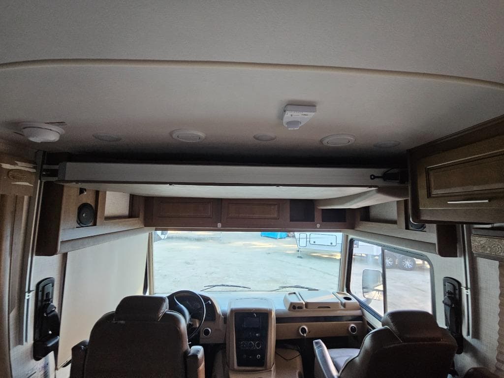 2019 Forest River 2019 Forest River Georgetown 3 Series - thumbnail 10