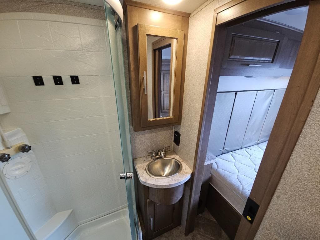 2019 Forest River 2019 Forest River Georgetown 3 Series - thumbnail 27