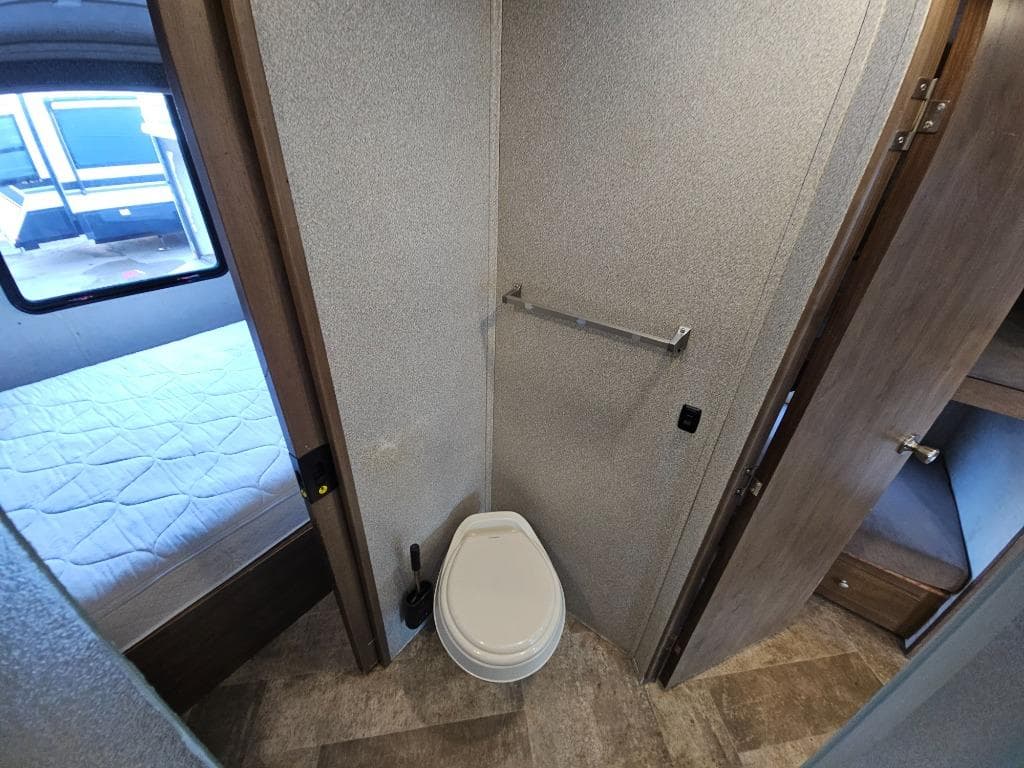 2019 Forest River 2019 Forest River Georgetown 3 Series - thumbnail 28