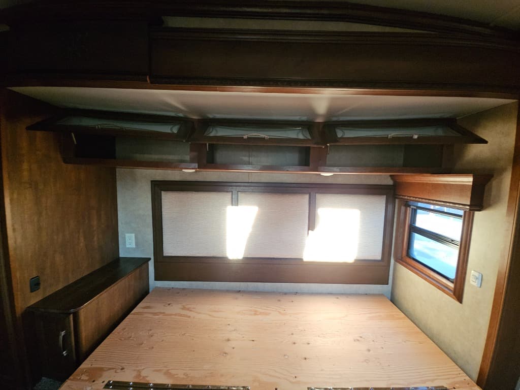 2016 DRV 2016 DRV Mobile Suites Estates - thumbnail 47