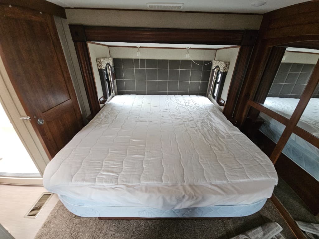 2017 Keystone RV 2017 Keystone RV Alpine - thumbnail 34