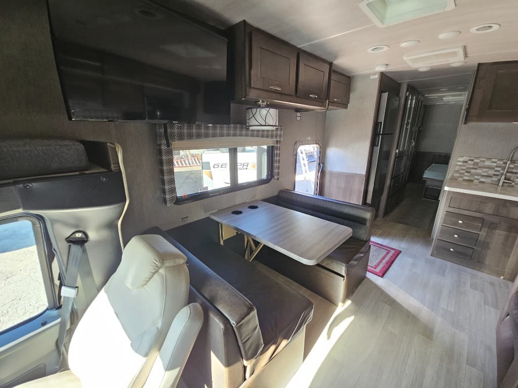 2022 NeXus RV 2022 NeXus RV Wraith - thumbnail 8